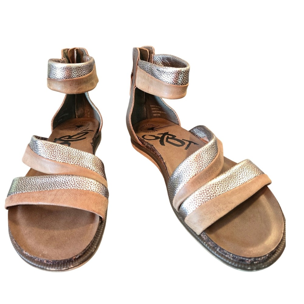 OTBT Leather Sandals Womens Ankle Strap Metallic Boho Comfort Flat Silver 8½ - Picture 2 of 9